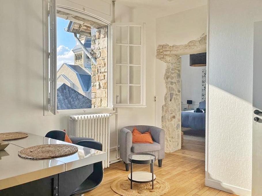 Domfront-Bnb : Chic & Confort Domfront  Esterno foto