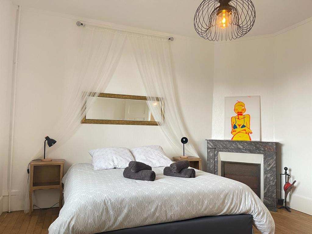 Domfront-Bnb : Chic & Confort Domfront  Esterno foto