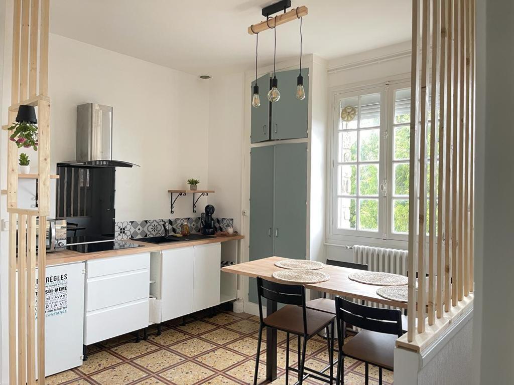 Domfront-Bnb : Chic & Confort Domfront  Esterno foto