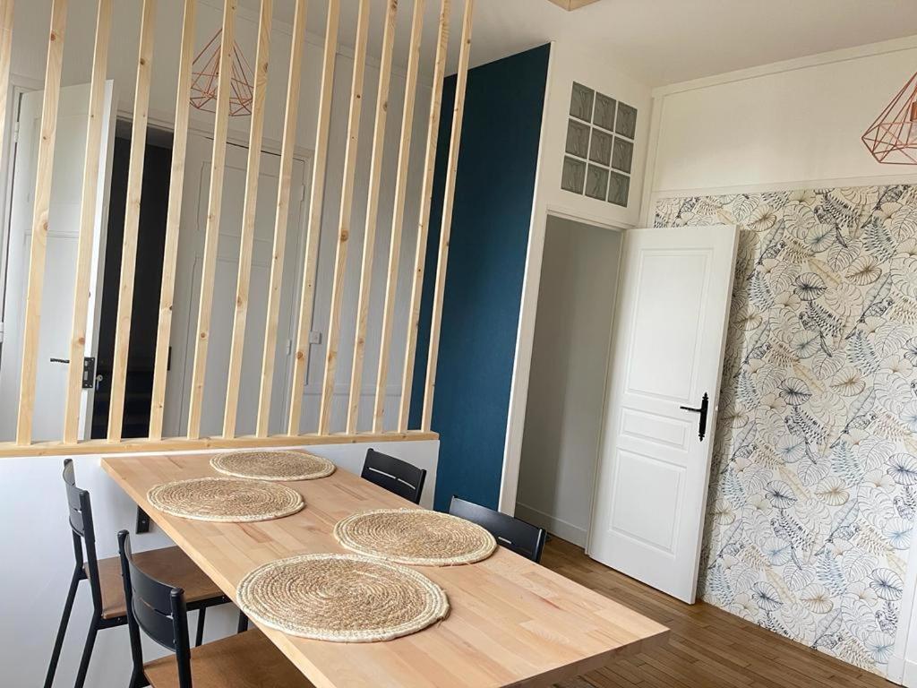 Domfront-Bnb : Chic & Confort Domfront  Esterno foto